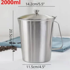 Milchaufschäumkrug aus Edelstahl mit Deckel - Messbecher