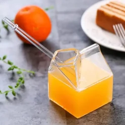 Milchkarton-Glasbecher – süß, transparent, 300 ml, für Saft, Kaffee, Tee