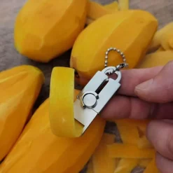 Mini-Gemüseschäler-Schlüsselanhänger – Küchenwerkzeug aus Edelstahl