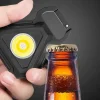 Mini-LED-Schlüsselanhänger-Taschenlampe, Flaschenöffner – kompaktes Multifunktionswerkzeug