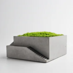 Mini-Treppen-Blumentopfform – Kreativer Pflanzenhalter