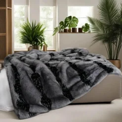 Mireille Felldecke – Luxuriöse, weiche Decke für gemütlichen Komfort