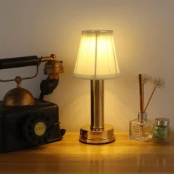 Moderne Stoff-Tischlampe – Stilvolles, sanftes Nachtlicht