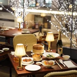 Moderne Stoff-Tischlampe – Stilvolles, sanftes Nachtlicht