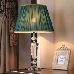 Moderne Tischlampe – Elegante Leuchte