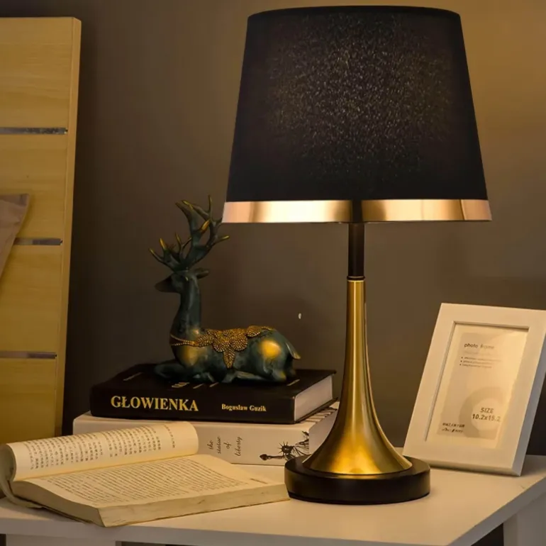 Moderne Tischlampe – Stilvolle Beleuchtung für die Inneneinrichtung