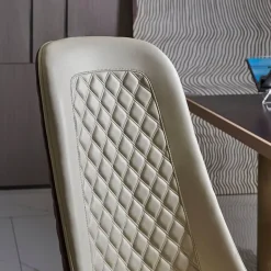 Moderner Akzentstuhl - Eleganter Marceau-Stuhl