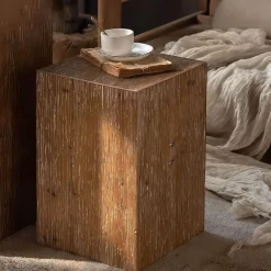 Moderner Beistelltisch – Akzenttisch für das Wohnzimmer