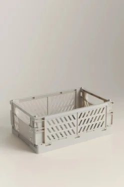 Moderner Beistelltisch aus Holz – Stilvolle Akzentmöbel