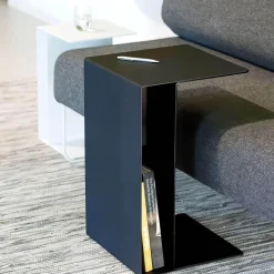 Moderner Beistelltisch aus Holz – Stilvolle Akzentmöbel