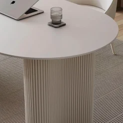 Moderner Büroschreibtisch – Stilvolle Arbeitsplatzmöbel