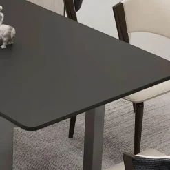 Moderner Esstisch - Elegante Chantal-Möbel