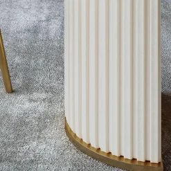 Moderner Esstisch aus Schiefer – Zeitgenössische Esszimmermöbel