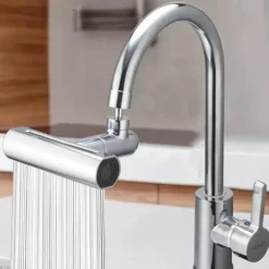 Moderner matter Küchenhahn – Multifunktionales Wasserfall-Design