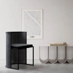 Moderner niedriger Konsolentisch – Stilvolles Aufbewahrungsmöbel