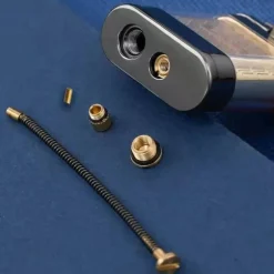 Modernes Jet-Flame-Feuerzeug – Transparentes Tank-Design