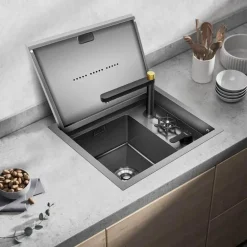 Multifunktionaler Tassenspüler – Moderner, versteckter Spülbeckenreiniger