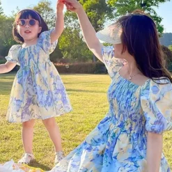 Mutter-Tochter-Kleid-Set aus Chiffon mit Blumenmuster – passende Sommer-Outfits