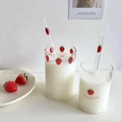 Nana Erdbeer-Glasbecher – süßer, hitzebeständiger, transparenter Wasserbecher