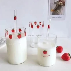 Nana Erdbeer-Glasbecher – süßer, hitzebeständiger, transparenter Wasserbecher