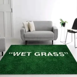 Natürliche Rasenpflege - Lösung für nasses Gras