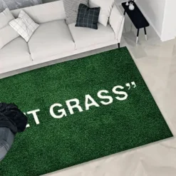 Natürliche Rasenpflege - Lösung für nasses Gras