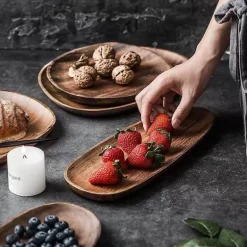 Naturholzteller - Unregelmäßiges Holzgeschirr