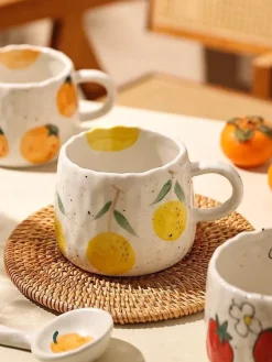Niedliche Cartoon-Obstbecher - Keramik-Kaffee-Teetassen