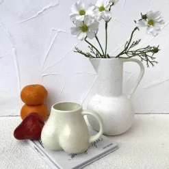 Niedliche Keramiktasse mit Hintern