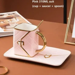 Nordische Handtaschentasse – Stilvolle Kaffeetasse aus Keramik