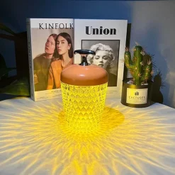 Nordische Kristall-Tischlampe – Elegante Atmosphärenbeleuchtung