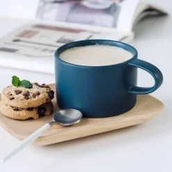 Nordische matte Kaffeetassen – elegantes, farbenfrohes Design