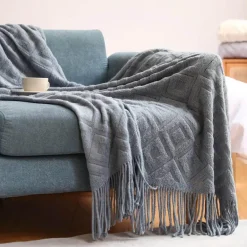 Nordische Strickdecke – Sofadekor aus weicher Wollmischung