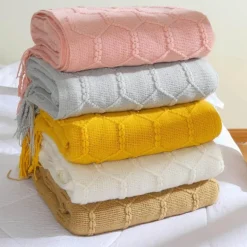 Nordische Strickdecke – weiche, warme Sofa-Tagesdecke