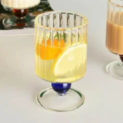 Nordische Weingläser mit geriffelten Perlen – Elegante Vintage-Trinkbecher