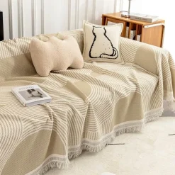 Nordischer gestrickter Sofabezug – weiche, bequeme Überwurfdecke