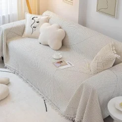Nordischer gestrickter Sofabezug – weiche, bequeme Überwurfdecke