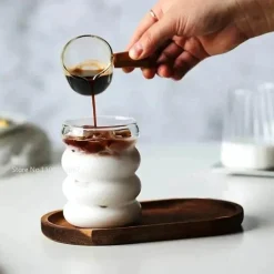 Nordisches Cocktailbecher-Set aus rosa Glas – elegante Saft- und Wassergläser