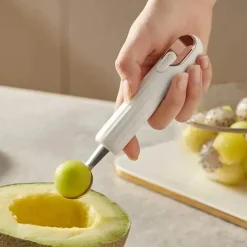 Obstausstecher und Eisportionierer aus Edelstahl – Werkzeug mit doppeltem Verwendungszweck
