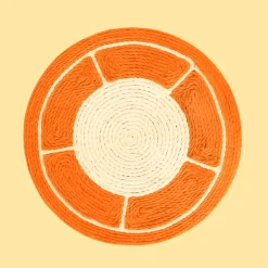 Orangefarbenes Katzenkratzbrett – spannendes Spielzeug für verspielte Katzen