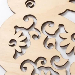 Ostereierständer aus Holz mit Hasenmotiv – Kreative Feiertagsdekoration