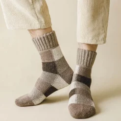 Patchwork-Crew-Socken für Herren – stilvolles, farbenfrohes Design