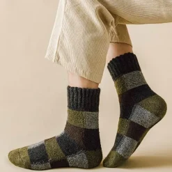 Patchwork-Crew-Socken für Herren – stilvolles, farbenfrohes Design
