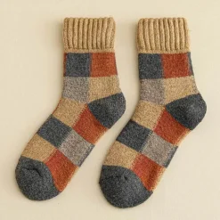 Patchwork-Crew-Socken für Herren – stilvolles, farbenfrohes Design