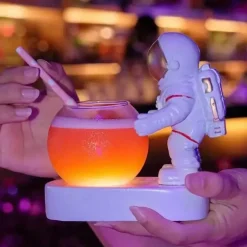 Personalisierte im Dunkeln leuchtende Astronauten-Cocktailgläser - Molekulare Getränkebecher