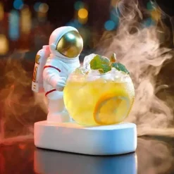 Personalisierte im Dunkeln leuchtende Astronauten-Cocktailgläser - Molekulare Getränkebecher