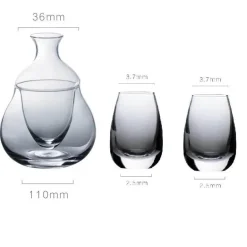 Pfauenblaues Sake-Krug-Set – Elegante Kristallweingläser, Sake-Topf