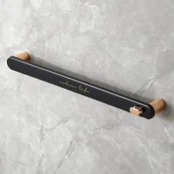 Platzsparender Handtuchhalter fürs Badezimmer – Kompakter Halter für Handtücher