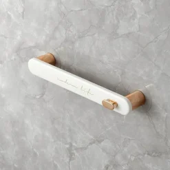 Platzsparender Handtuchhalter fürs Badezimmer – Kompakter Halter für Handtücher