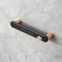 Platzsparender Handtuchhalter fürs Badezimmer – Kompakter Halter für Handtücher